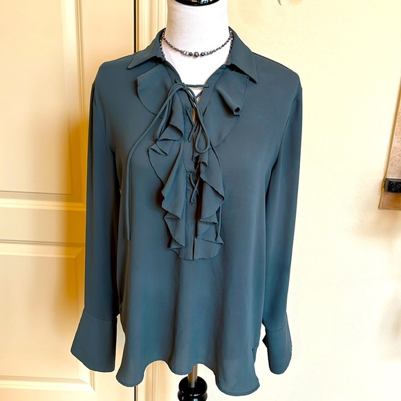 Ann Taylor Tops - NWOT Ann Taylor blouse